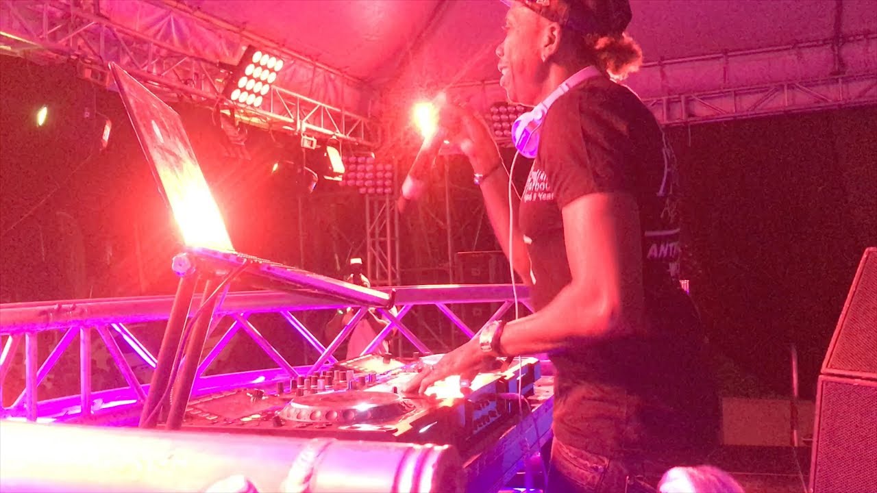 DEEJBLAZE SHELLINGZ AT ANTIGUA'S GLOW FEST 2018
