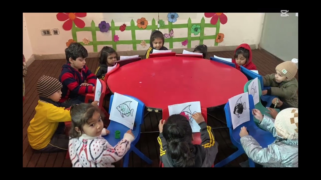 Tiny artists at work 🖌️ 