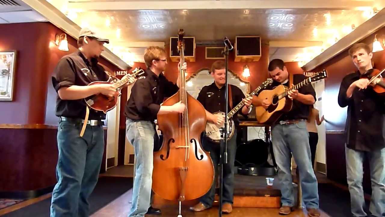 "Foggy Mountain Breakdown" - Mountain Cove Bluegrass on Southern Belle, Chattanooga, TN (7/15/13)
