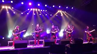 Red Hot Chilli Pipers - Journey - Don't Stop Believin' (Festival Dranouter 2015)