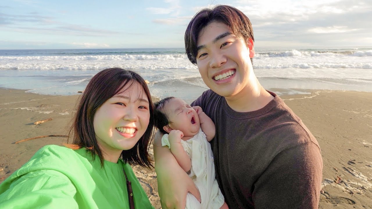 生後2ヶ月の娘と家族3人で初めて海に行った日。