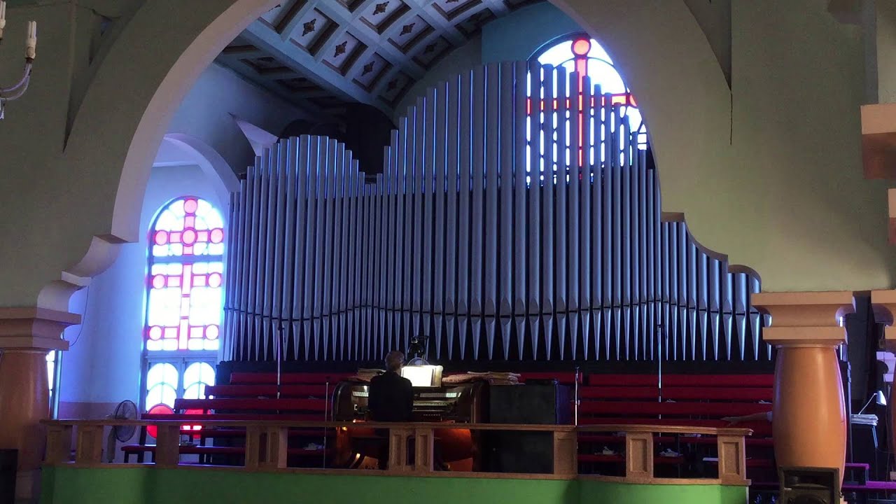 2016-01-17 Mike MacLennan playing the Tamburini Pipe Organ