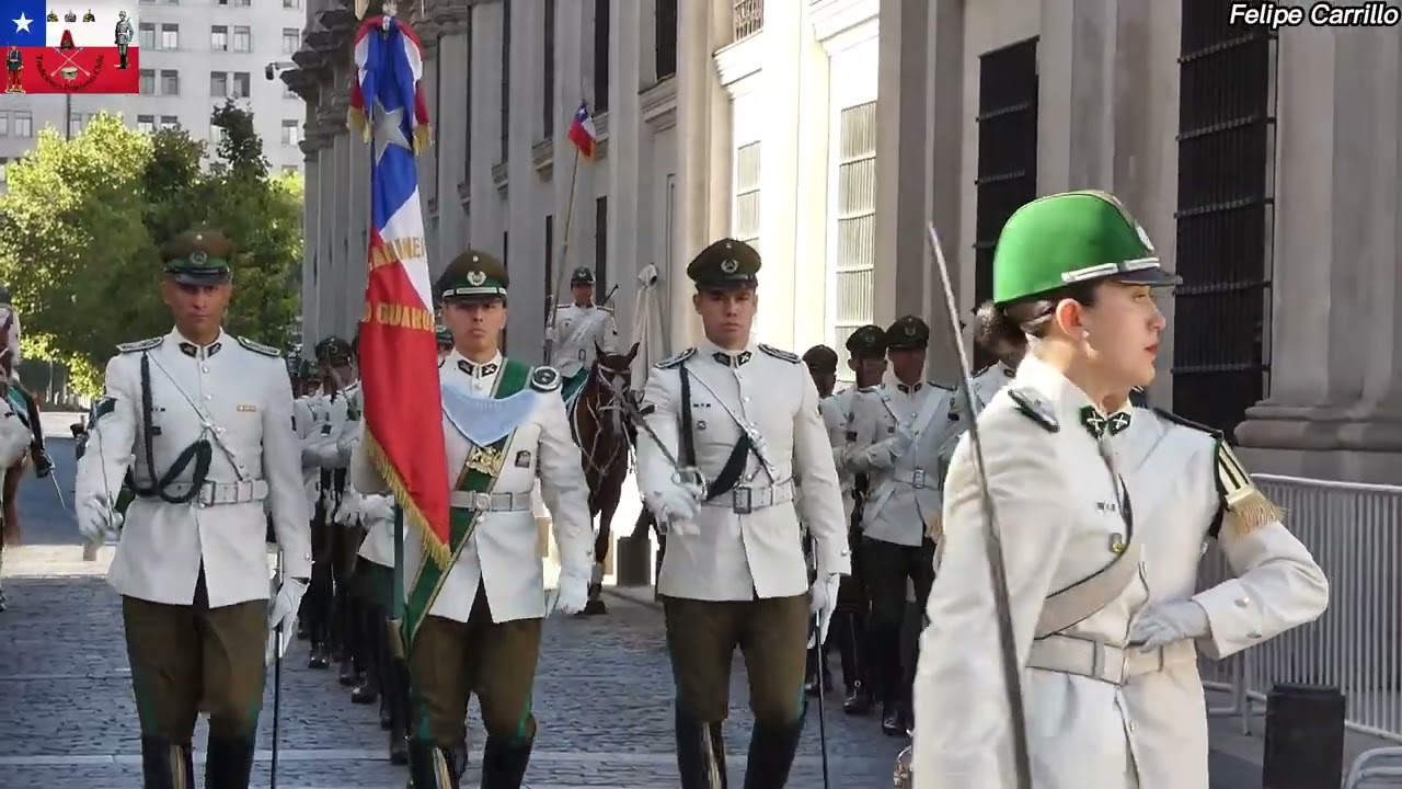 Смена караула чилийскими карабинерами у дворца 17 января 2026 года.