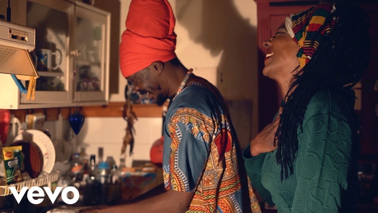 Anthony B, Mo'Kalamity - Little Cottage