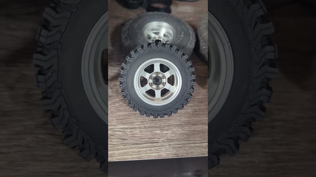 The Difference A Tire Makes. 1.9 Boom Racing Deep Dish Ultra Wide Wheel