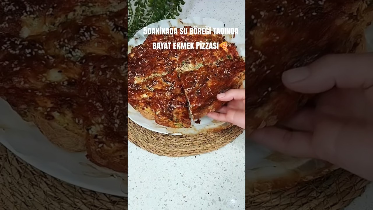 5 Dakikada Su Böreği Tadında Bayat Ekmek Pizzası! 🥖🍕#asmr #shorts #pratiktarifler #instagram 5 Dakikada Su Böreği Tadında Bayat Ekmek Pizzası! 🥖🍕#asmr #shorts #pratiktarifler #instagram