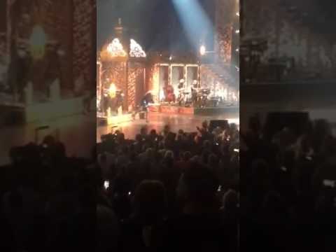 Joel Hoekstra plays Turn Back Time with Cher