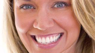 How To: Luminess Air Light Makeup Application screenshot 3