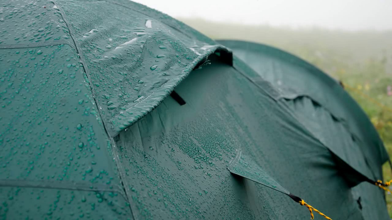 Som de chuva na barraca de camping (1 hora) - YouTube