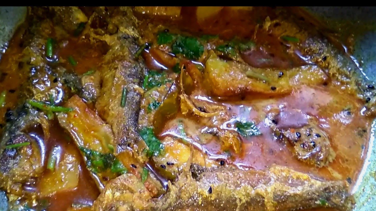 Chapila Fish Racipe/Chapila Macher Racipe - YouTube