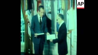 SYND 20-4-74 NIXON MEETS EGYPT AMBASSADOR GHORBAL