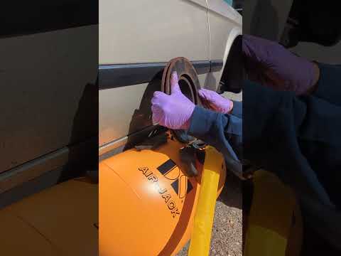 Brake repair with an air jack #mechanic #repair #bmw #brakes #airkack #classiccar #diy