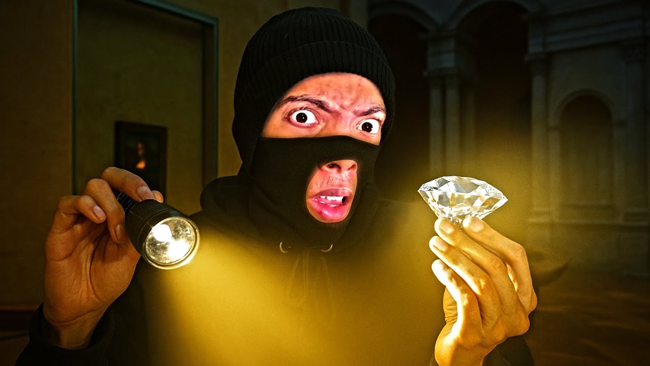 BRAQUAGE au LOUVRE (Le plus grand cambriolage du siècle ?)