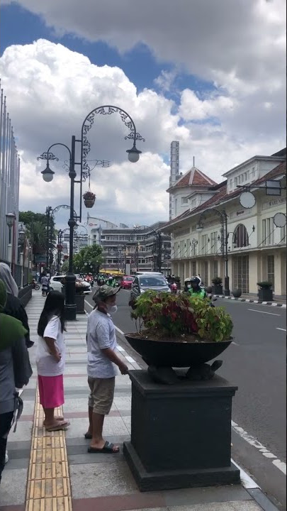 Keindahan jalan ASIA AFRIKA Bandung