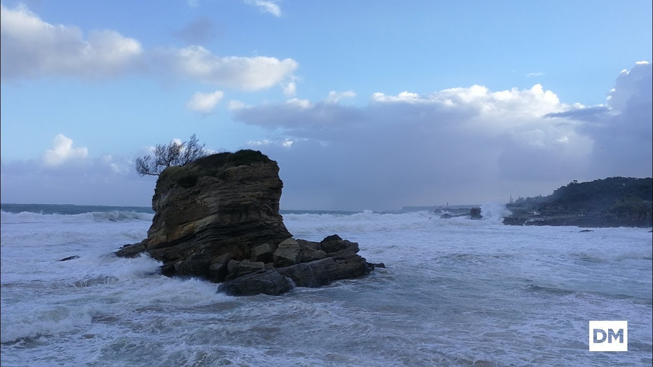 La borrasca 'Bruno' trae a Cantabria olas de más de 10 metros