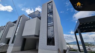 Casa en venta  Casa Sabino ZIbata Qro. Sin roof $3,250,000 Con roof $3,640,000