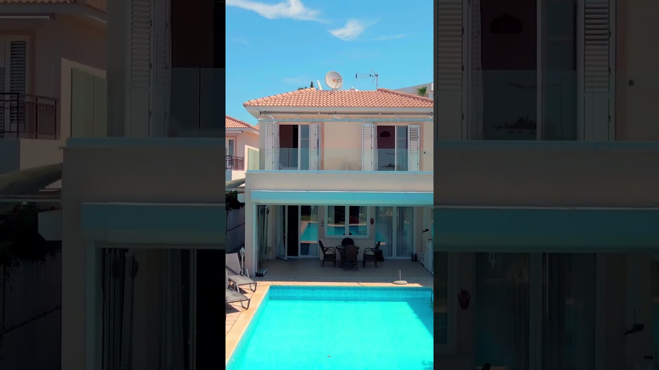 3-bedroom Villa in Pafos, Coral Bay