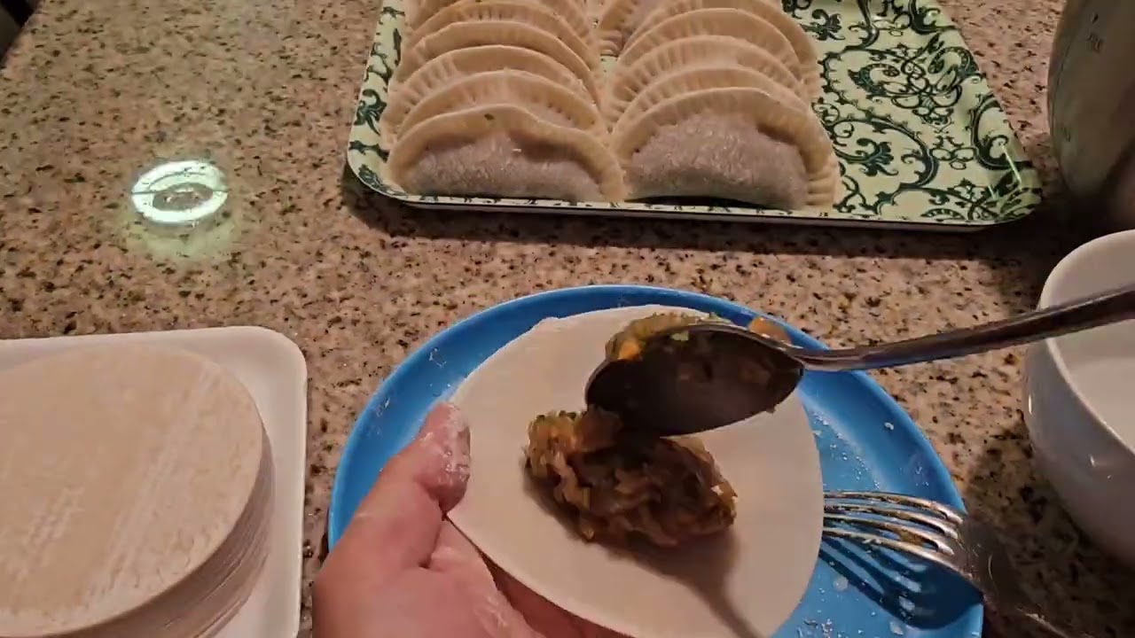 Ang aking Home made Pork Dumplings 😍 Memelang Vlog 