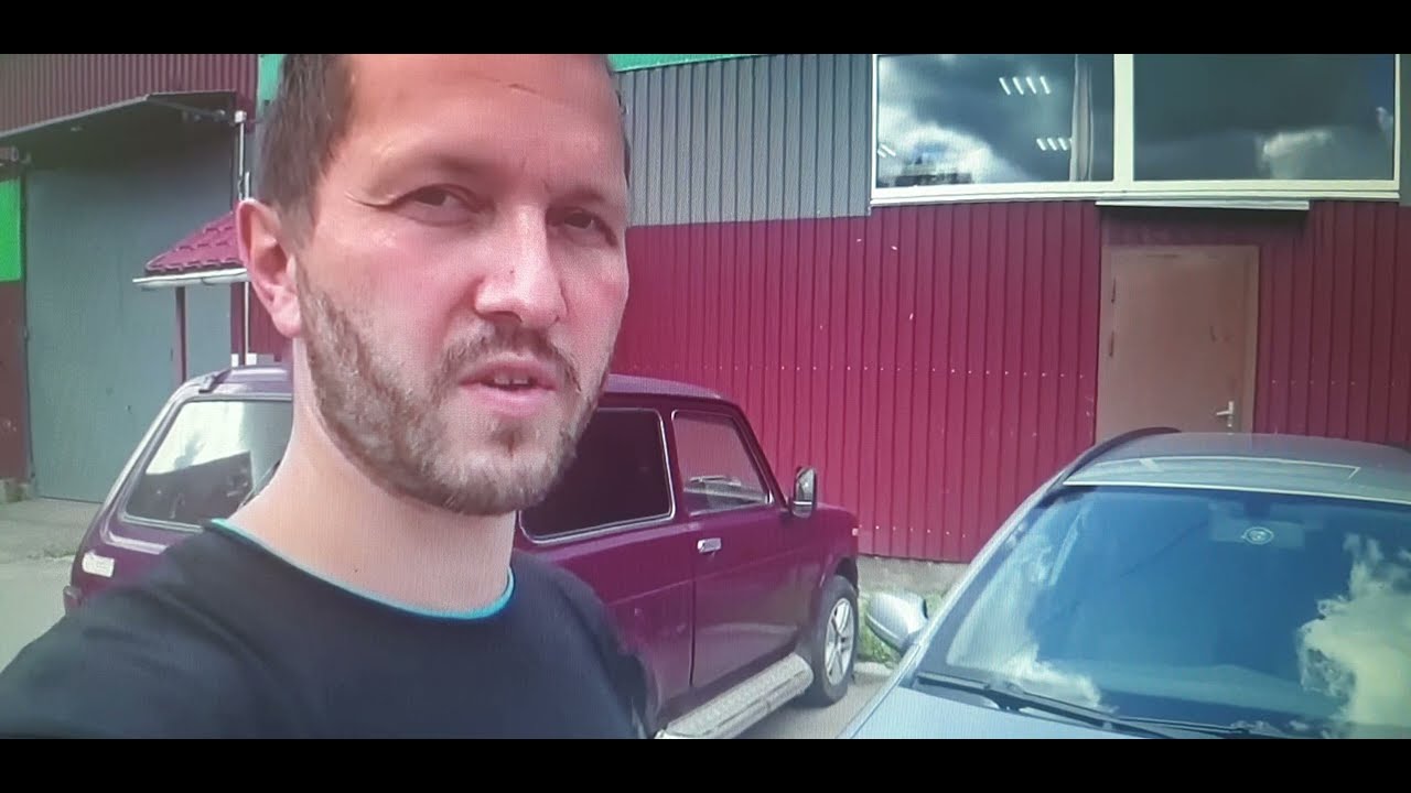 Петух и его курятник!!! - YouTube