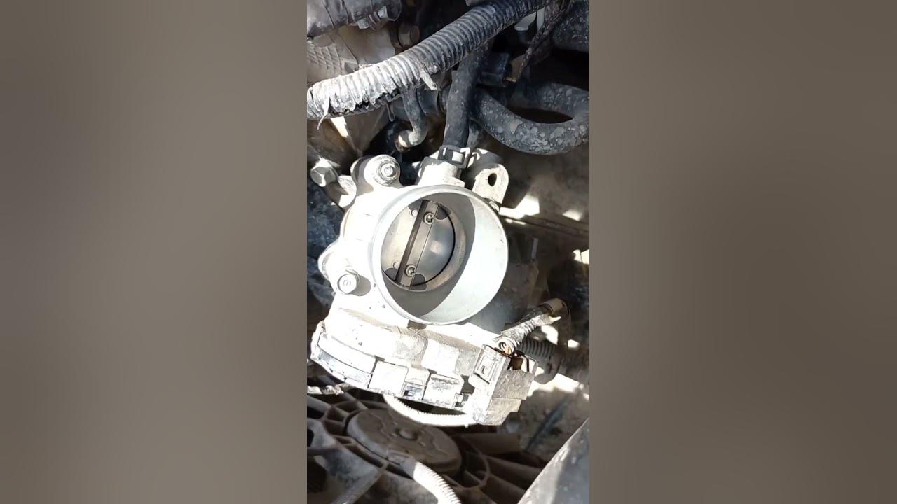 how to throttle body code p0122 p0121 - YouTube
