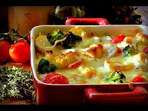 Видео рецепт Запеканка с брокколи и картофелем