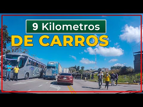 ASI SE VE UNA FILA DE CARROS DE 9 KILOMETROS. EL DIARIO VIVIR DEL HONDUREÑO