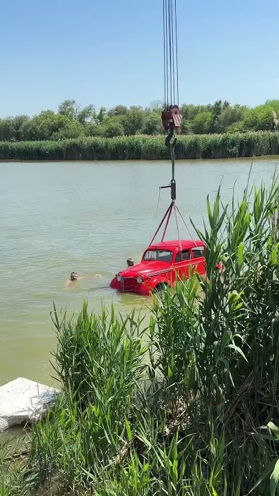 Подьем машины со дна реки!!! #automobile #москвич - YouTube
