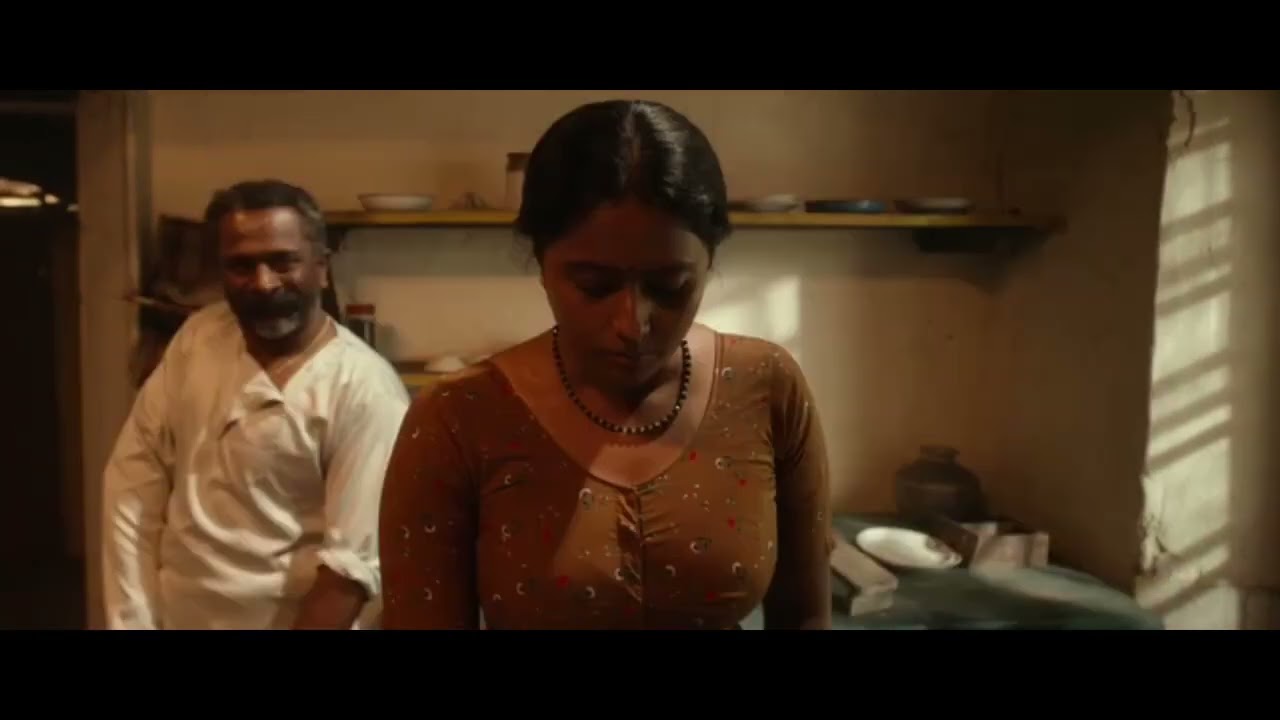 Mallu Actress Megha Thomas hot look in blouse part 2