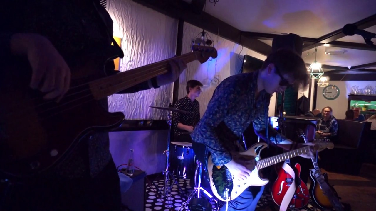 Blue Willmingtons - Catch My Pony (cover)