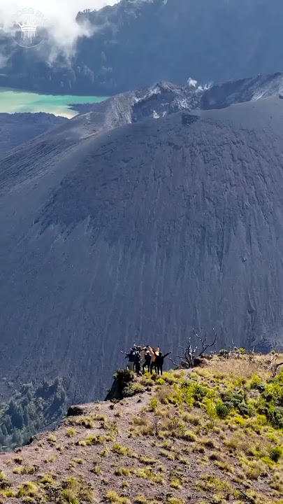 🙄SERASA DEKAT SEKALI DENGAN PUNCAKNYA 😍💪💪 #shortsviral #pendakian #naikgunung #lintasalam @godegbms