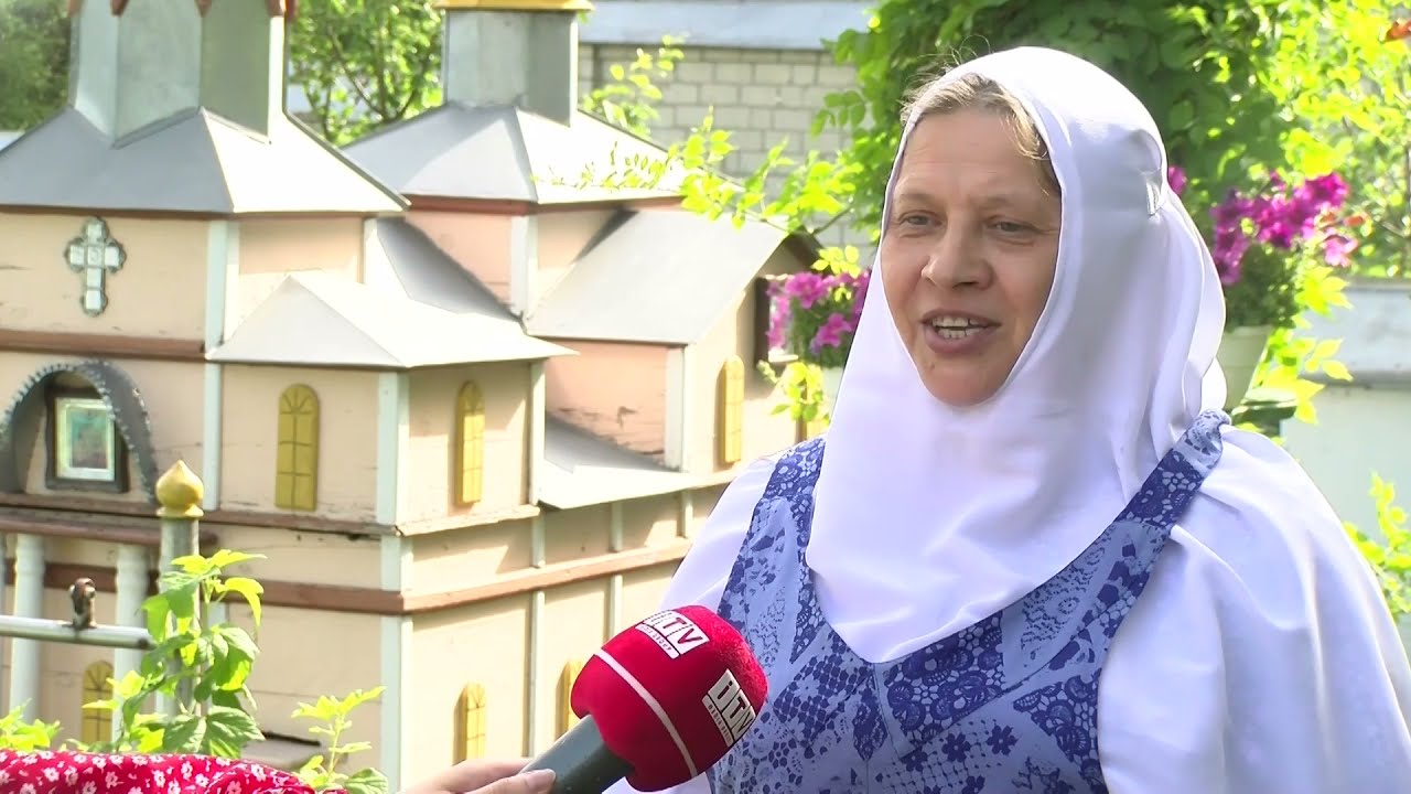 У Корецькому монастирі розводять бджіл