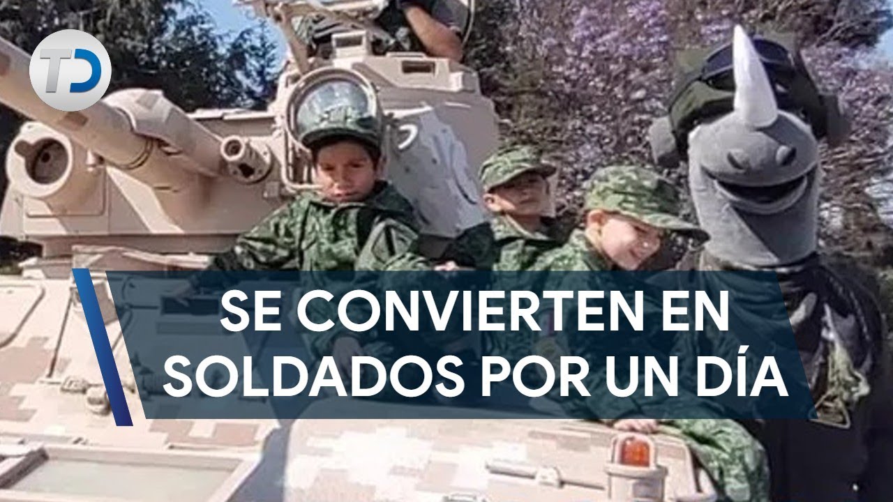 Niños poblanos se convierten en soldados por un día y reciben reconocimiento en la zona militar