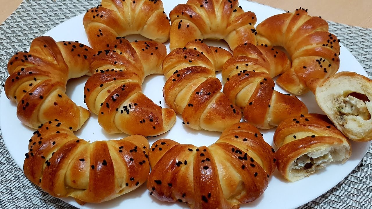 كرواسن مالح بعجينة هشششة وحشو ببنننة عظيمة