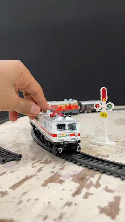 Indian Railways HO Scale Model Train $10,000