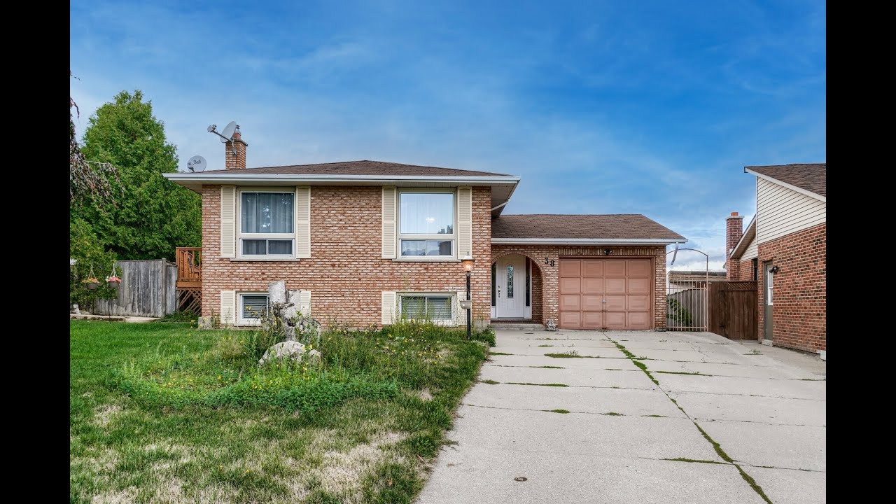 38 Quincy Court, Hamilton Home for Sale Real Estate Properties for