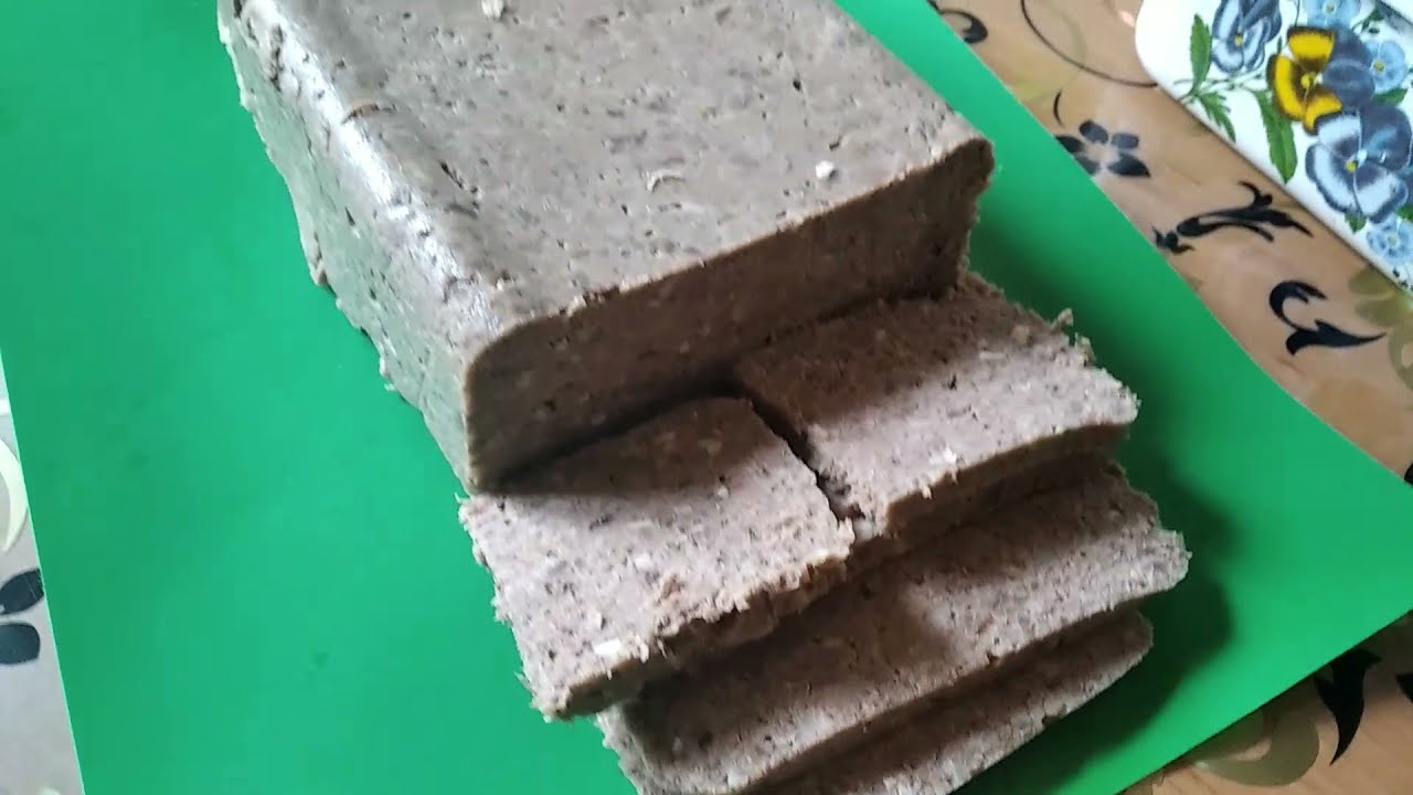 Зельц из свиной головы и свиной печени.