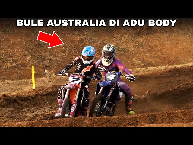 TEGANG! Lihat BULE AUSTRALIA di tantang duel M ZIDAN 4 class=