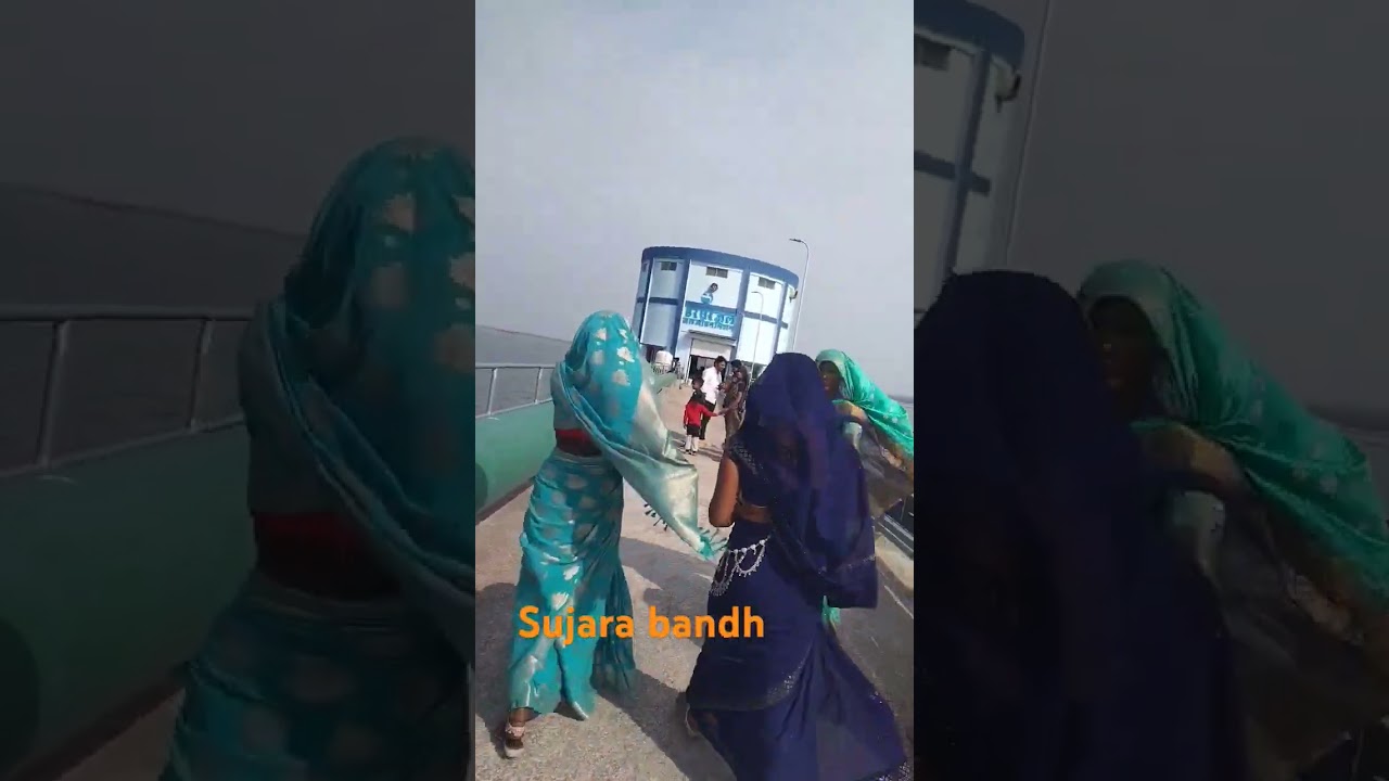 sujara bandh ghumane gye the