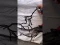 Perros y caballos. www. es – trash art, streetart video, arte urbano