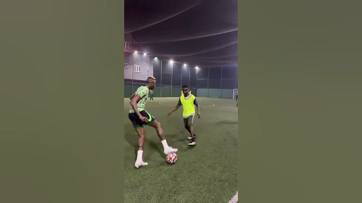 Napoli’s Victor Osimhen playing with his friends in Nigeria. Naughty football skills! #shorts