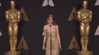 Emma Stone reacts to Oscar's blunder   Full backstage Interview