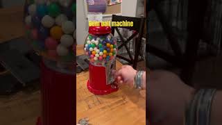 Gumball machine ￼