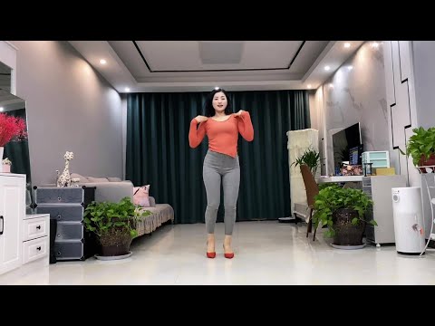 少妇艳舞《社会很单纯》复杂的是人