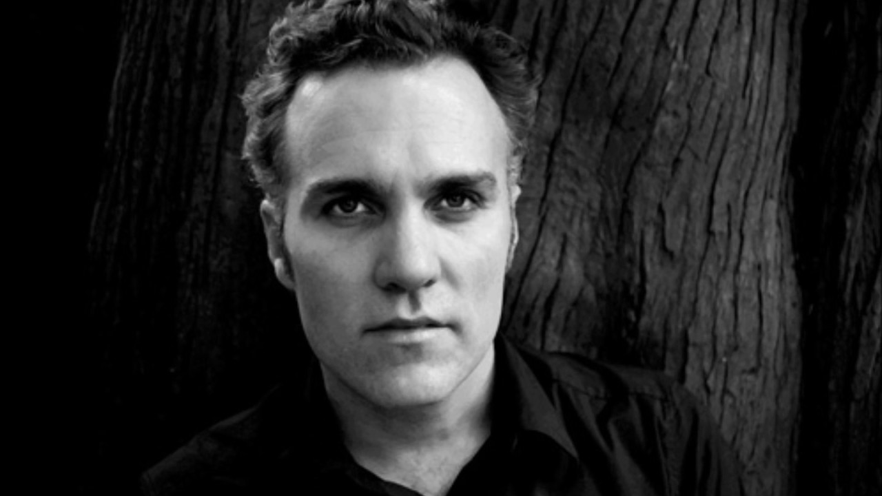 Guarda Rail (from Staring Contest 2011) Reid Jamieson - train song su YouTube Guarda Rail (from Staring Contest 2011) Reid Jamieson - train song su YouTube
