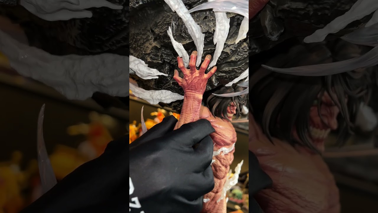 Hertz Studio - Attack on Titan Eren Blocks the Gate 
