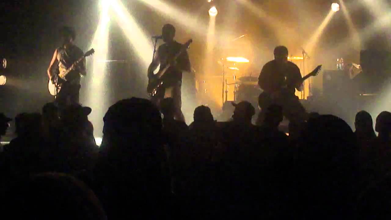 Mute- Fading out (live)