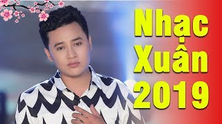 Giao Thừa Xa Xứ - Hoàng Việt Trang | NHẠC XUÂN 2019 Dành Cho Người Xa Quê