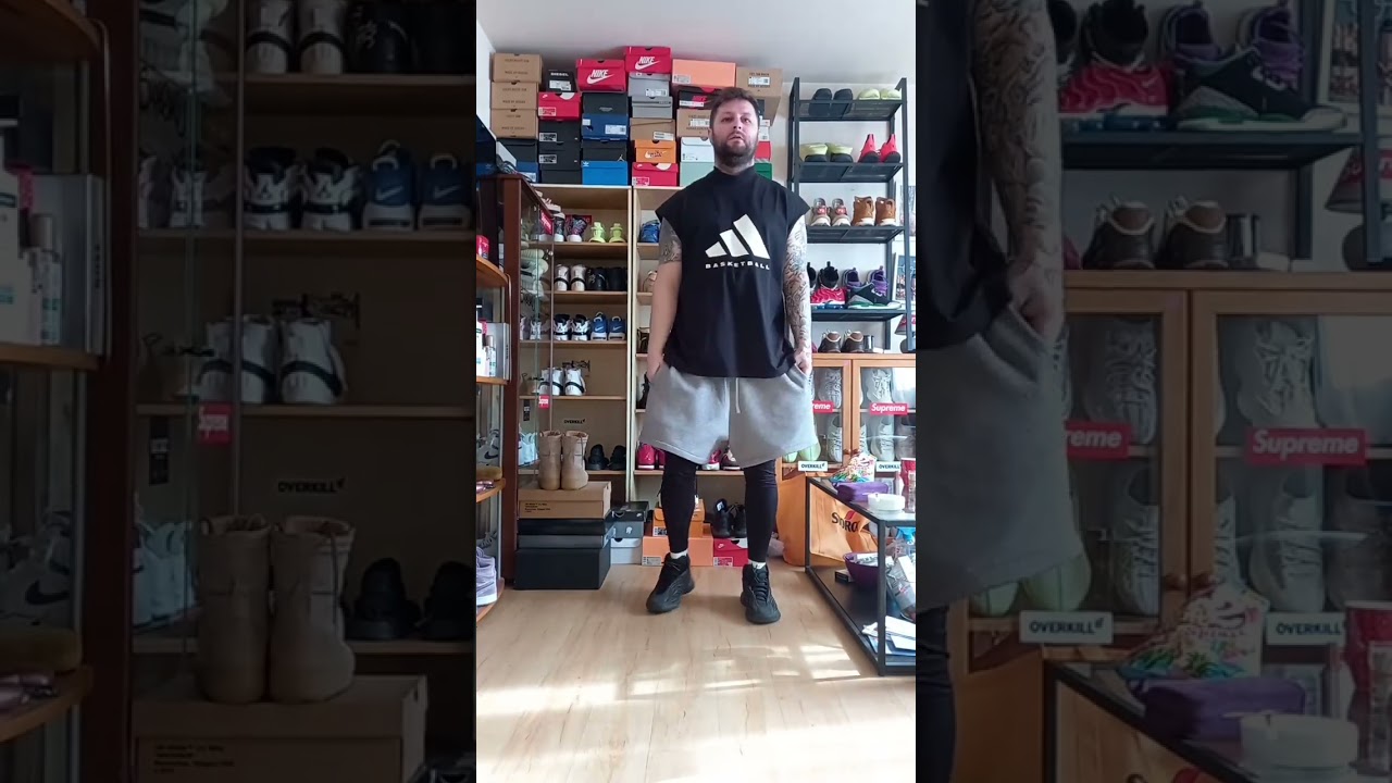 full Adidas outfit with Yeezy qntm Onxy 