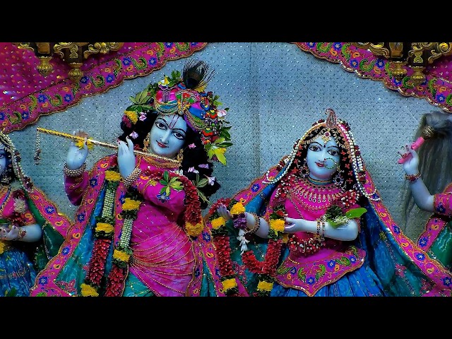 2nd May '26 | Sringar Aarti Darshan | Sri Sri Radha Gopinath Mandir | ISKCON Chowpatty Mumbai.