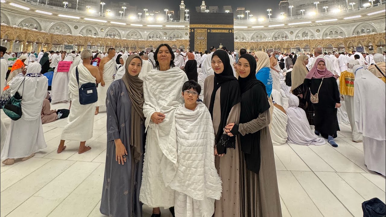 Умра семьи Альц и поклонение в Заповедной мечети